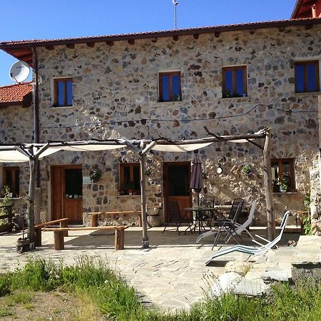 Azienda Agrituristica Risveglio Naturale Varese Ligure Exterior photo